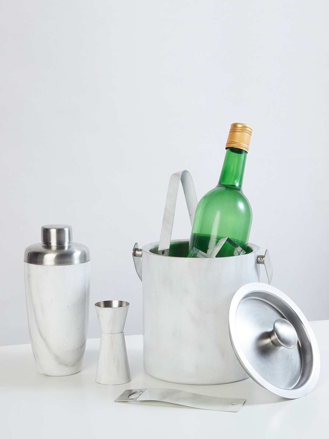 

Home Centre 5-Pieces Stainless Steel Barware Set, Silver