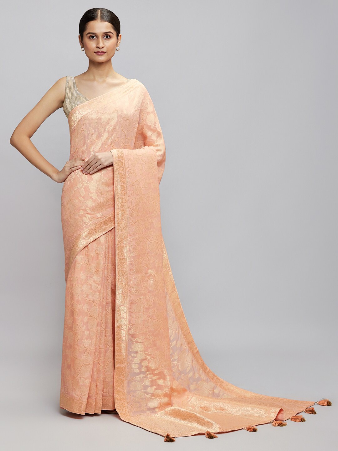 

navyasa by liva Lavender & Gold-Toned Woven Design Liva Zari Saree