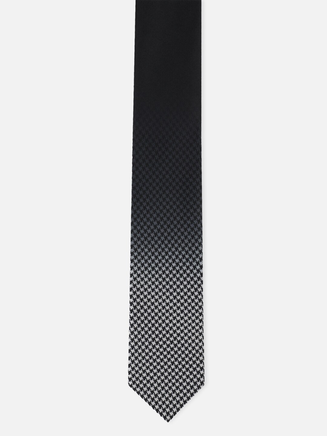 

Van Heusen Men Black & White Printed Broad Tie