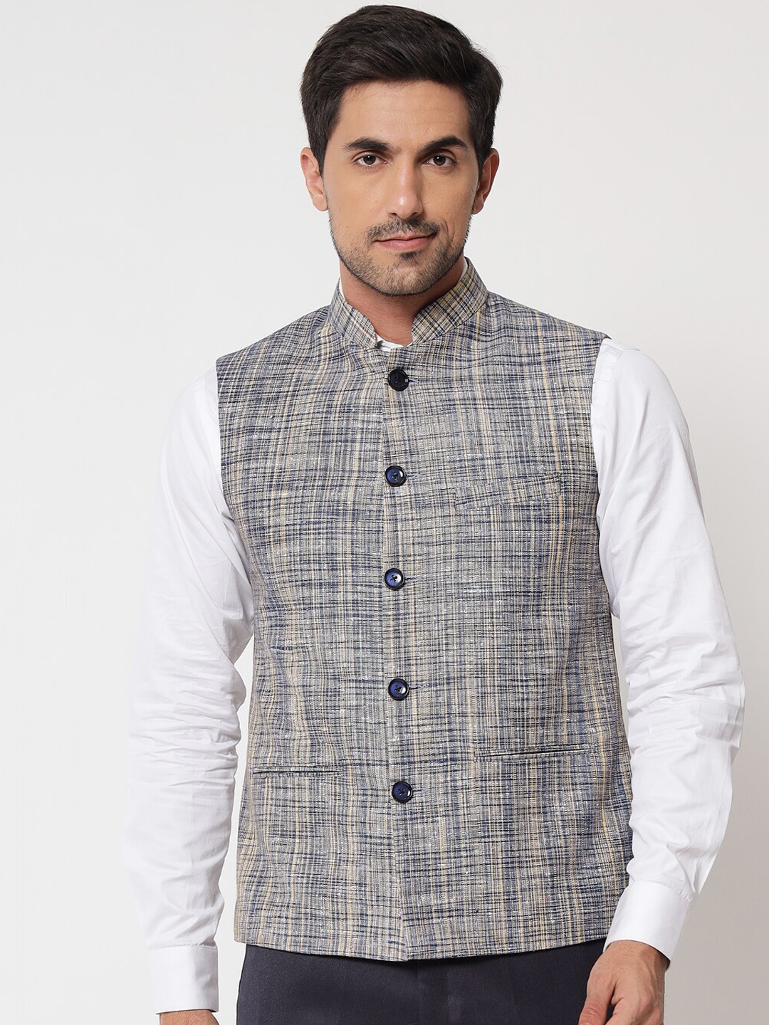 

Vastraa Fusion Men Blue Checked Woven Design Pure Cotton Nehru Jackets