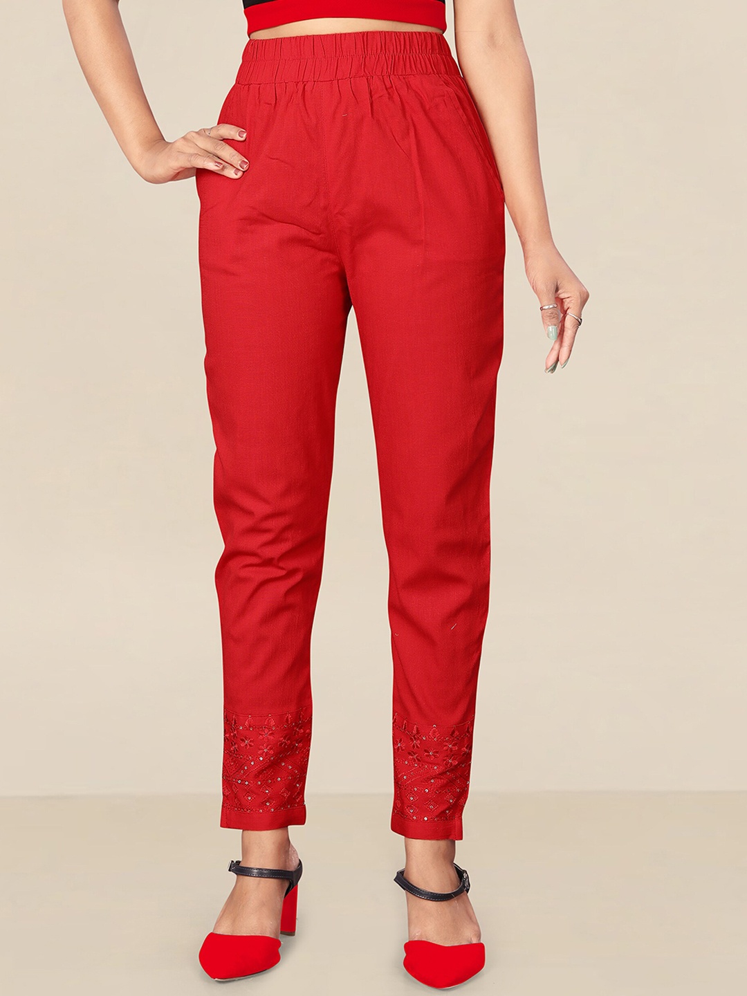 

UNITED LIBERTY Women Red Printed Relaxed Easy Wash Regular Fit Trousers