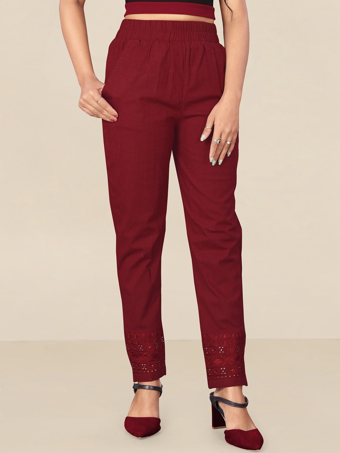 

UNITED LIBERTY Women Maroon Printed Relaxed Easy Wash Regular Fit Trousers