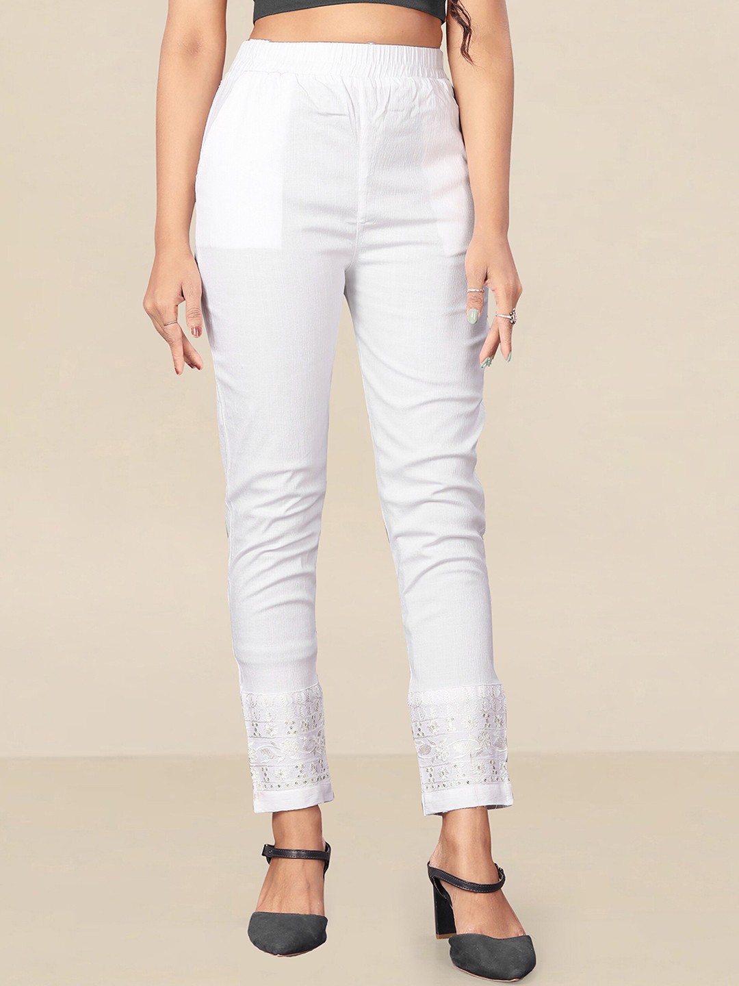 

UNITED LIBERTY Women White Relaxed Easy Wash Regular Fit Trousers