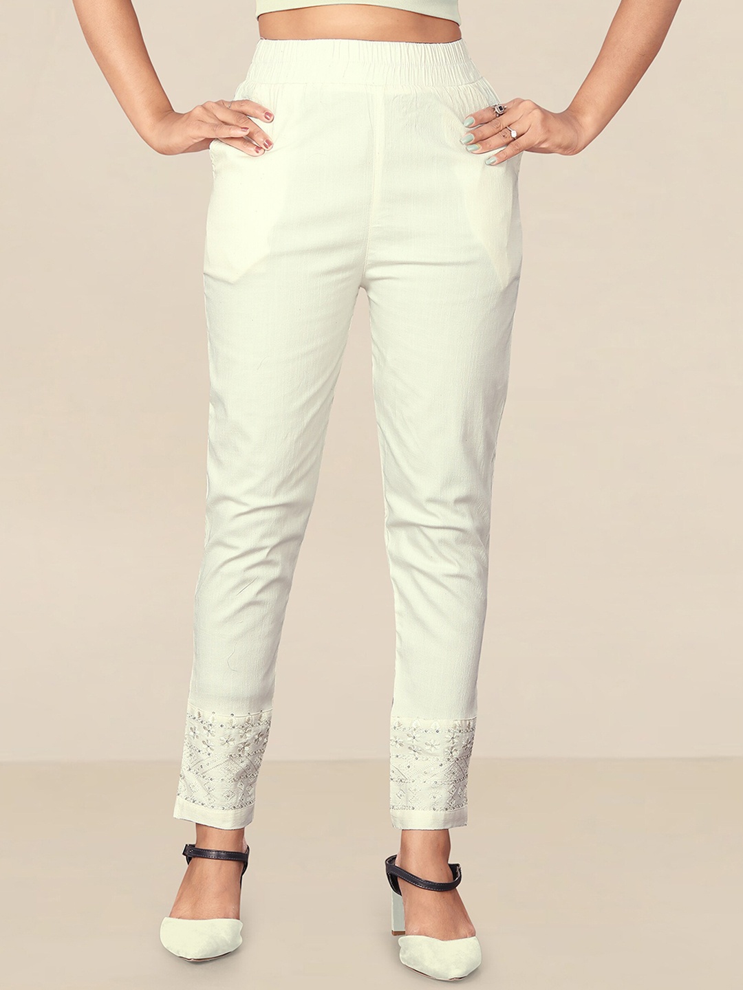 

UNITED LIBERTY Women Cream-Coloured Lycra Stretchable Trouser