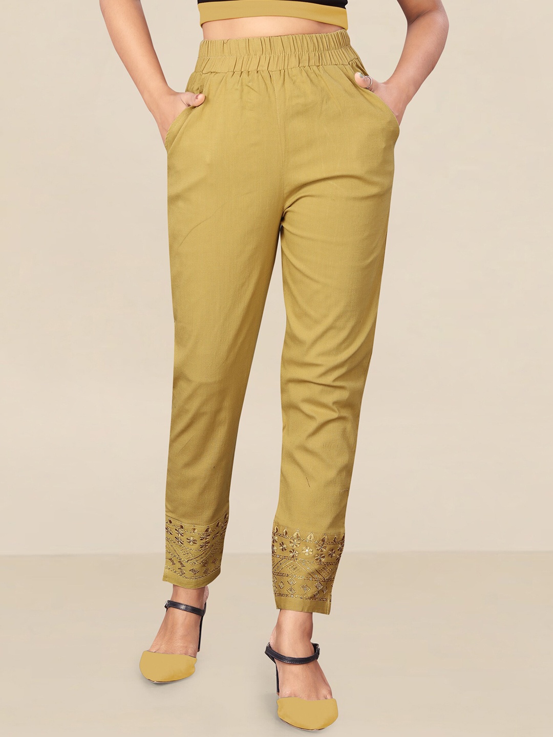 

UNITED LIBERTY Women Gold-Toned Relaxed Easy Wash Cotton Trousers