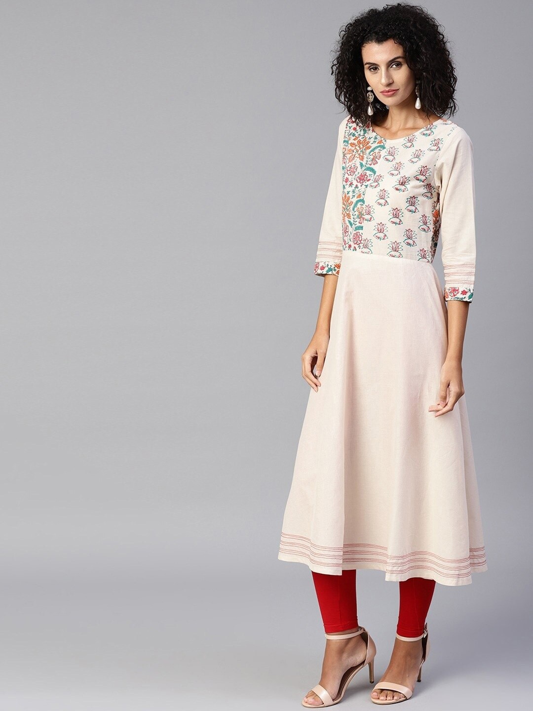 

Tulsattva Women Cream-Coloured Floral Yoke Design Floral Kurta