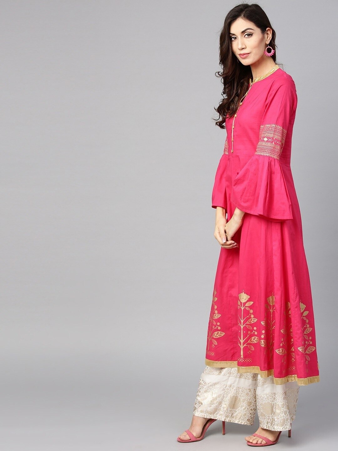 

Tulsattva Women Pink Flared Sleeves Thread Work Block Print Anarkali Kurta