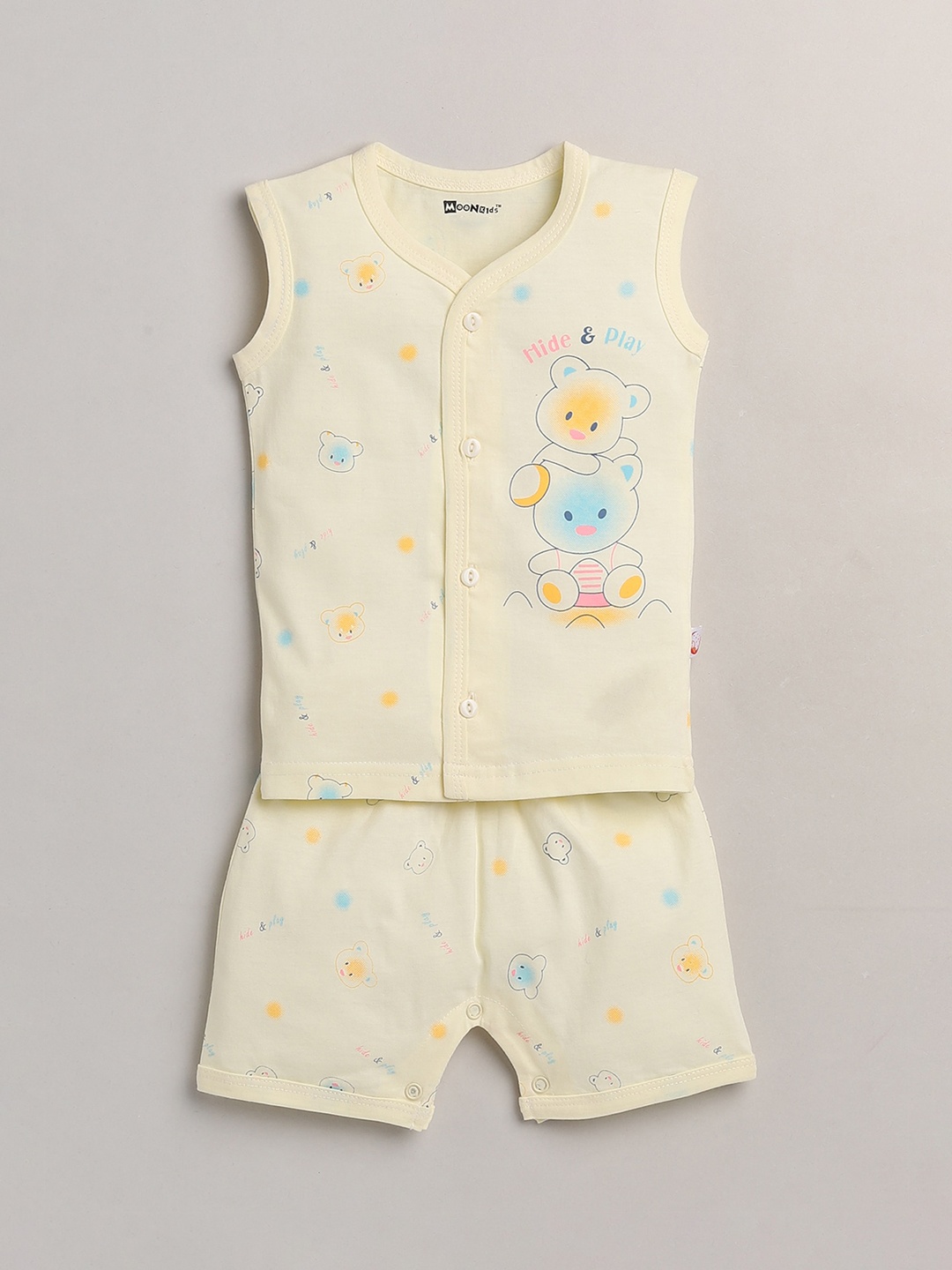 

MooNKids Boys Yellow & Blue Printed Pure Cotton T-shirt with Shorts