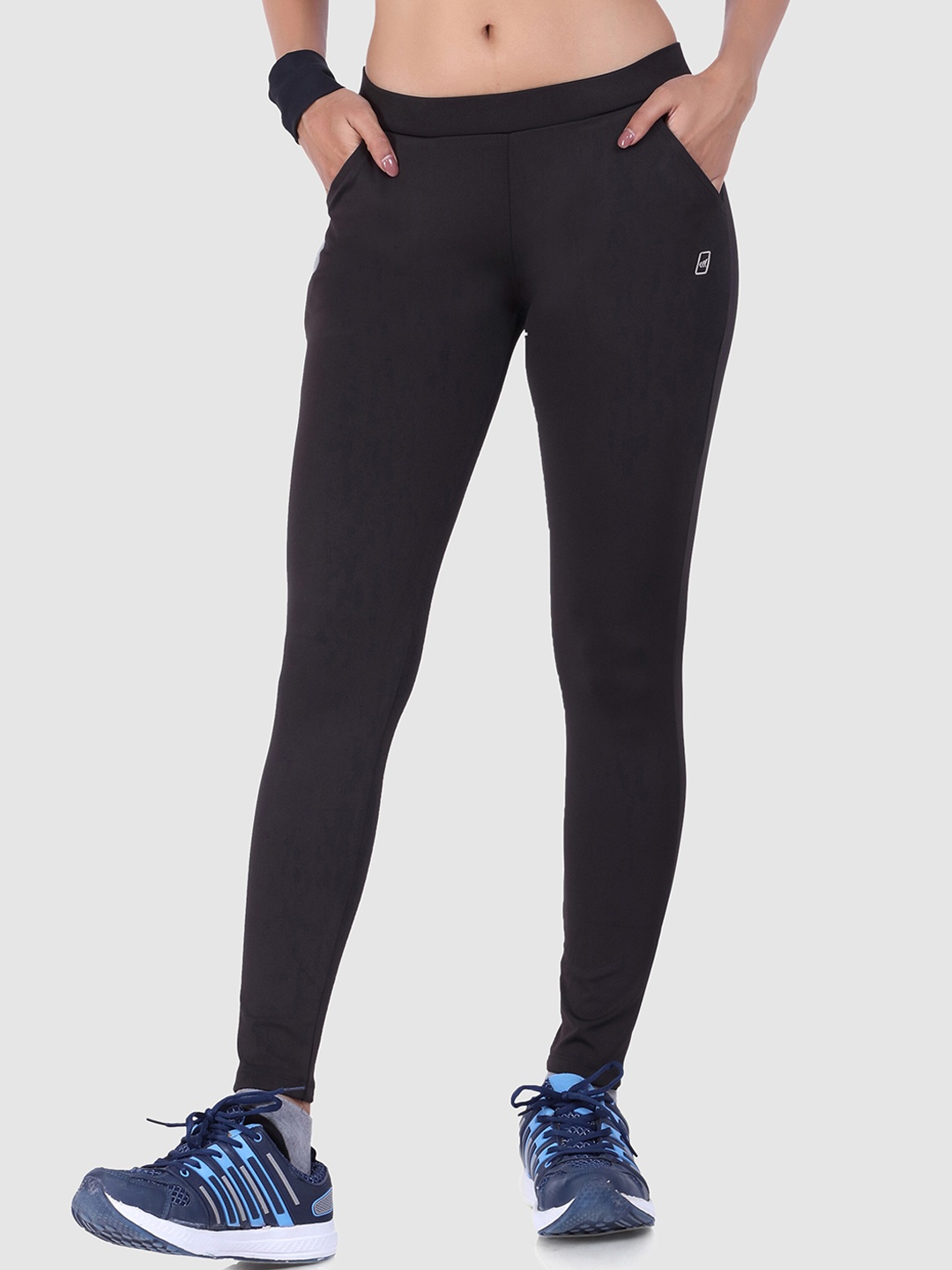 

LAASA SPORTS Women Black Slim Fit Rapid Dry Yoga Tights