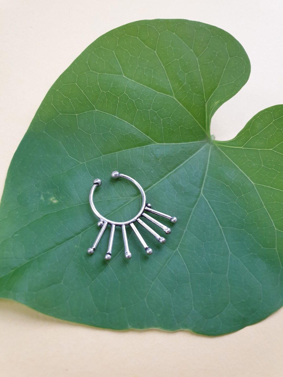 

FIROZA Oxidised Silver-Toned Septum Nosepin