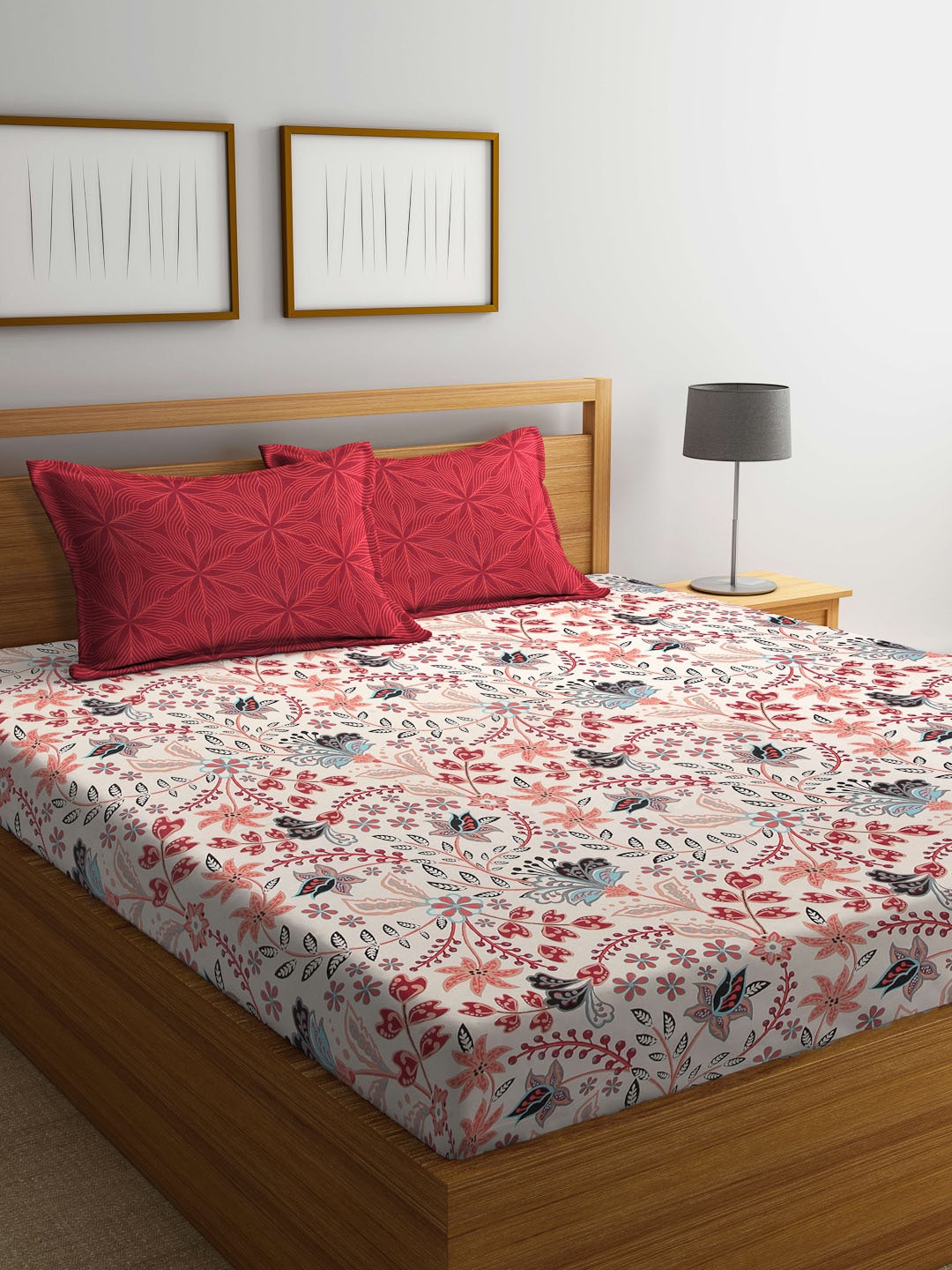 

BOMBAY DYEING Maroon & Cream-Coloured Floral 120 TC Queen Bedsheet with 2 Pillow Covers