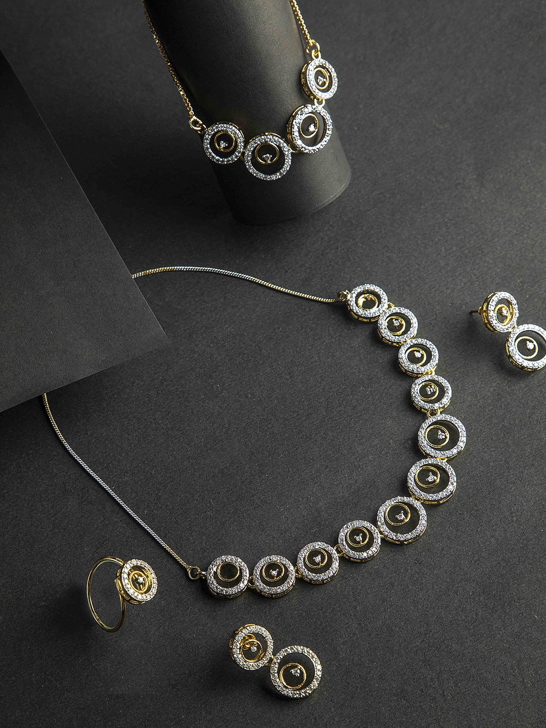 DEEBACO Silver-Toned Stone-Studded Jewellery Set