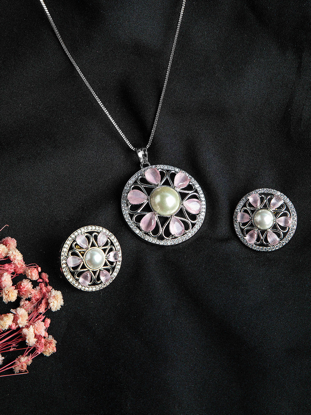 

DEEBACO Pink Stone Studded Pendant Set
