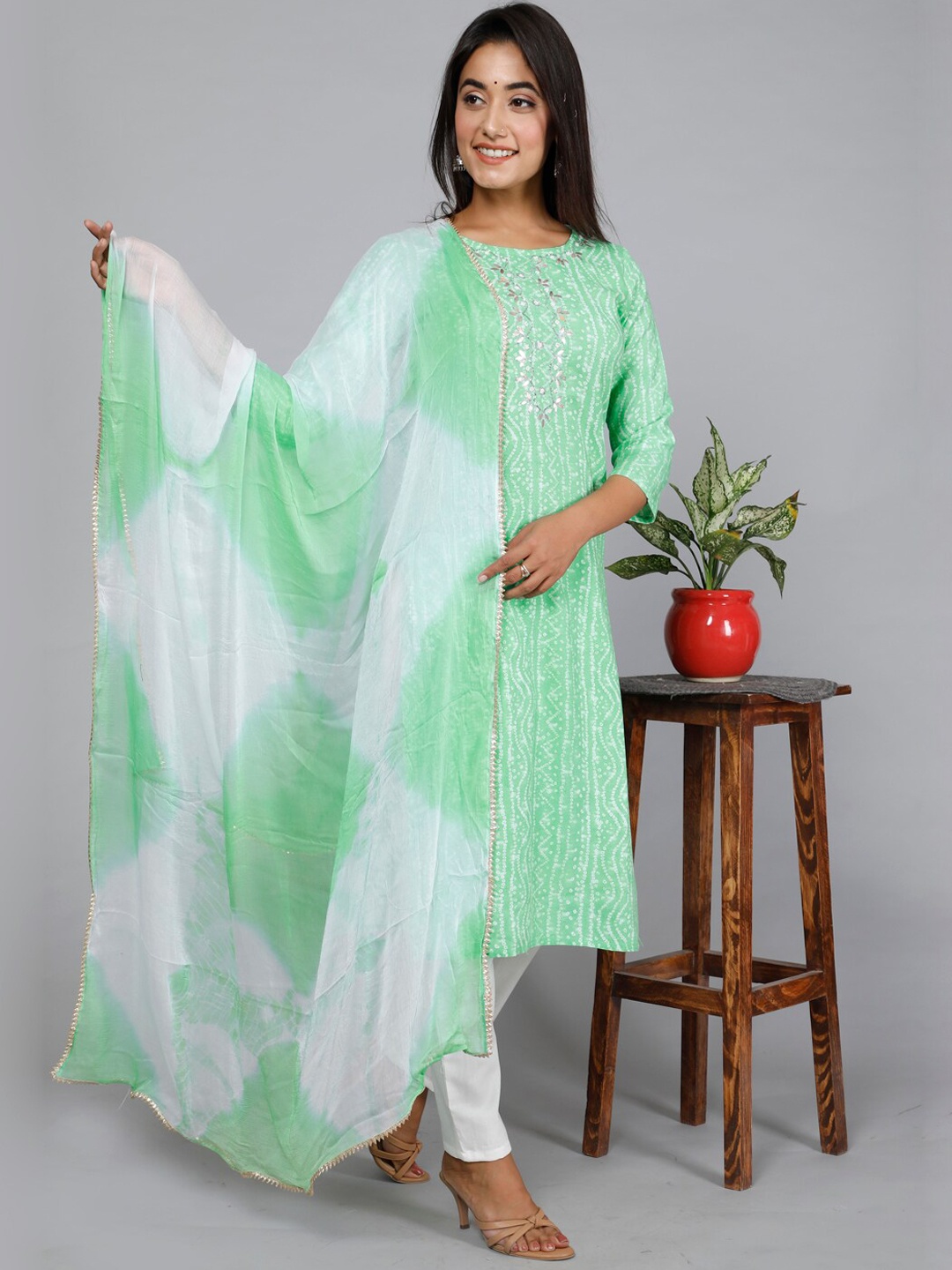 

gvs shoppe Women Sea Green High Slit Gotta Patti Kurti with Trousers