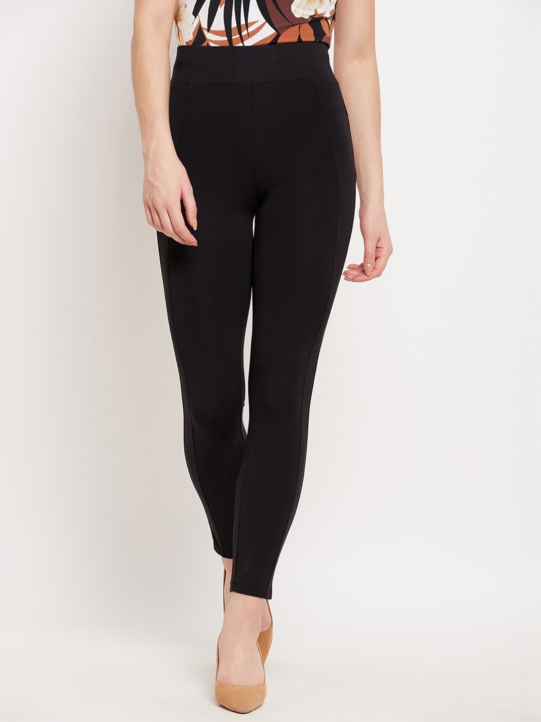 

Madame Women Black Solid Jeggings