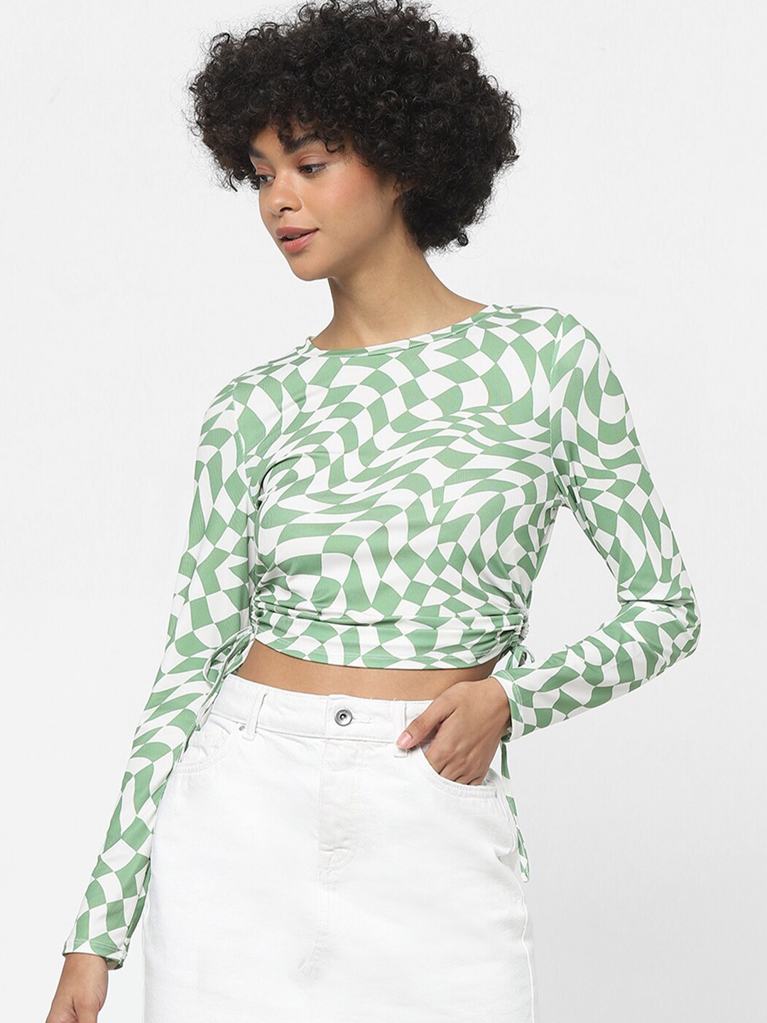 

ONLY Women Green & White Abstract Printed Slim Fit T-shirt