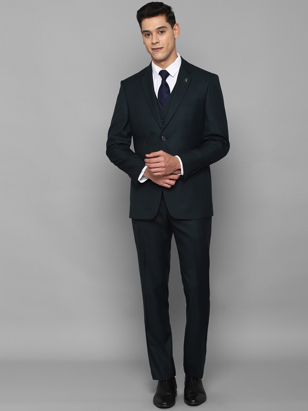 

Allen Solly Men Navy Blue Checked Three-Piece Formal Suit
