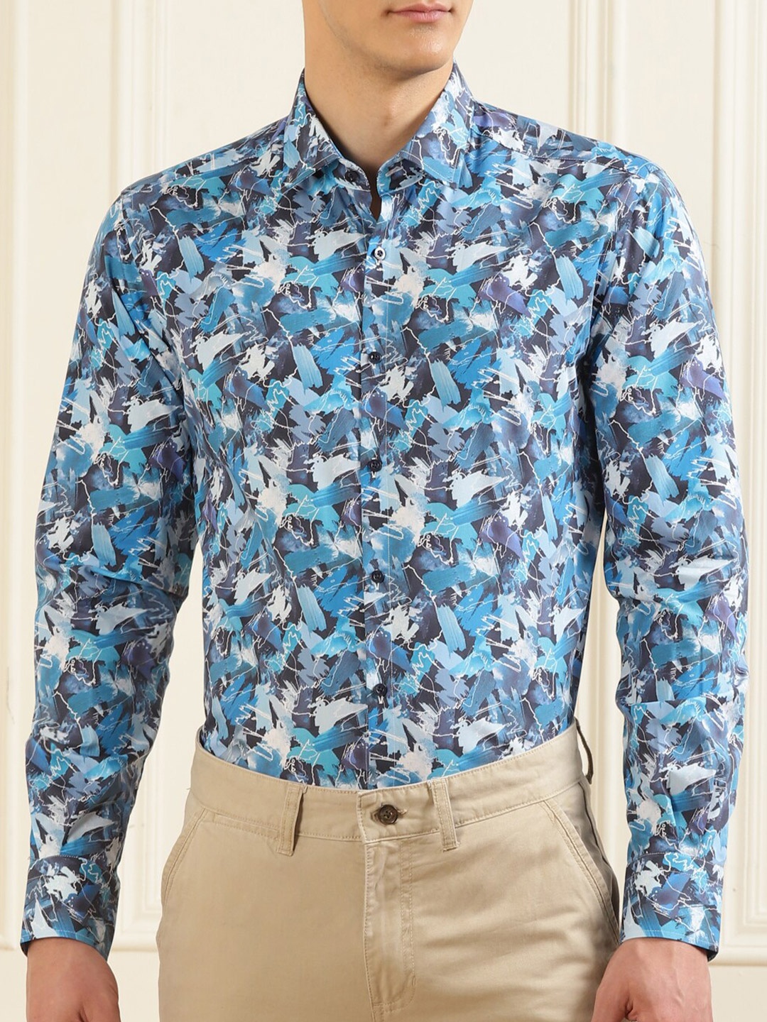 

Karl Lagerfeld Men Blue Printed Cotton Casual Shirt