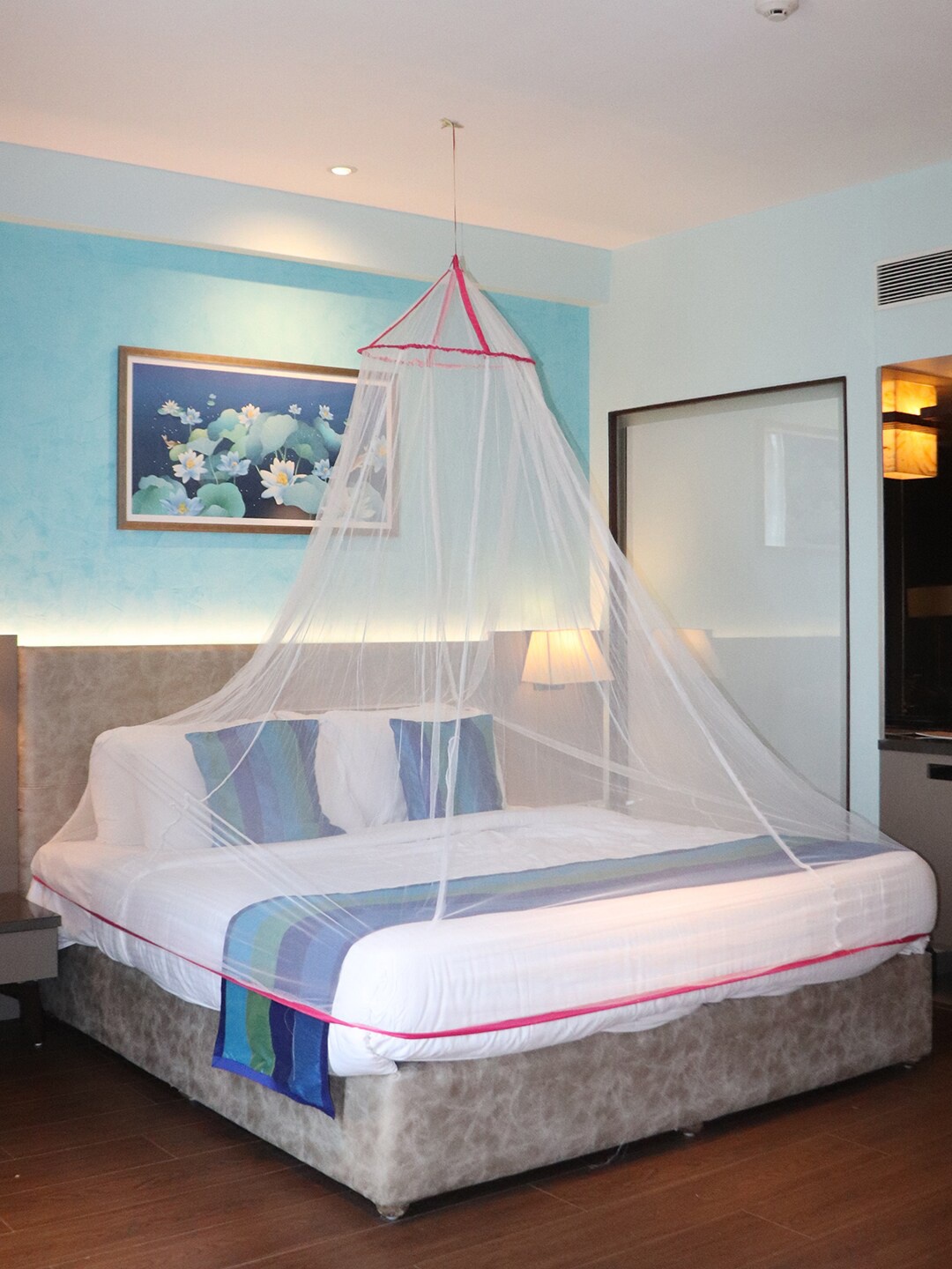 Silver Shine Pink Solid Foldable Mosquito Nets