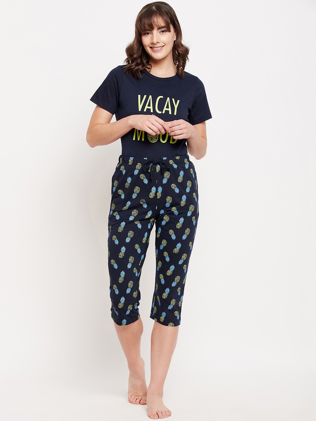 

MADAME M SECRET Women Navy Blue & Green Printed Night suit