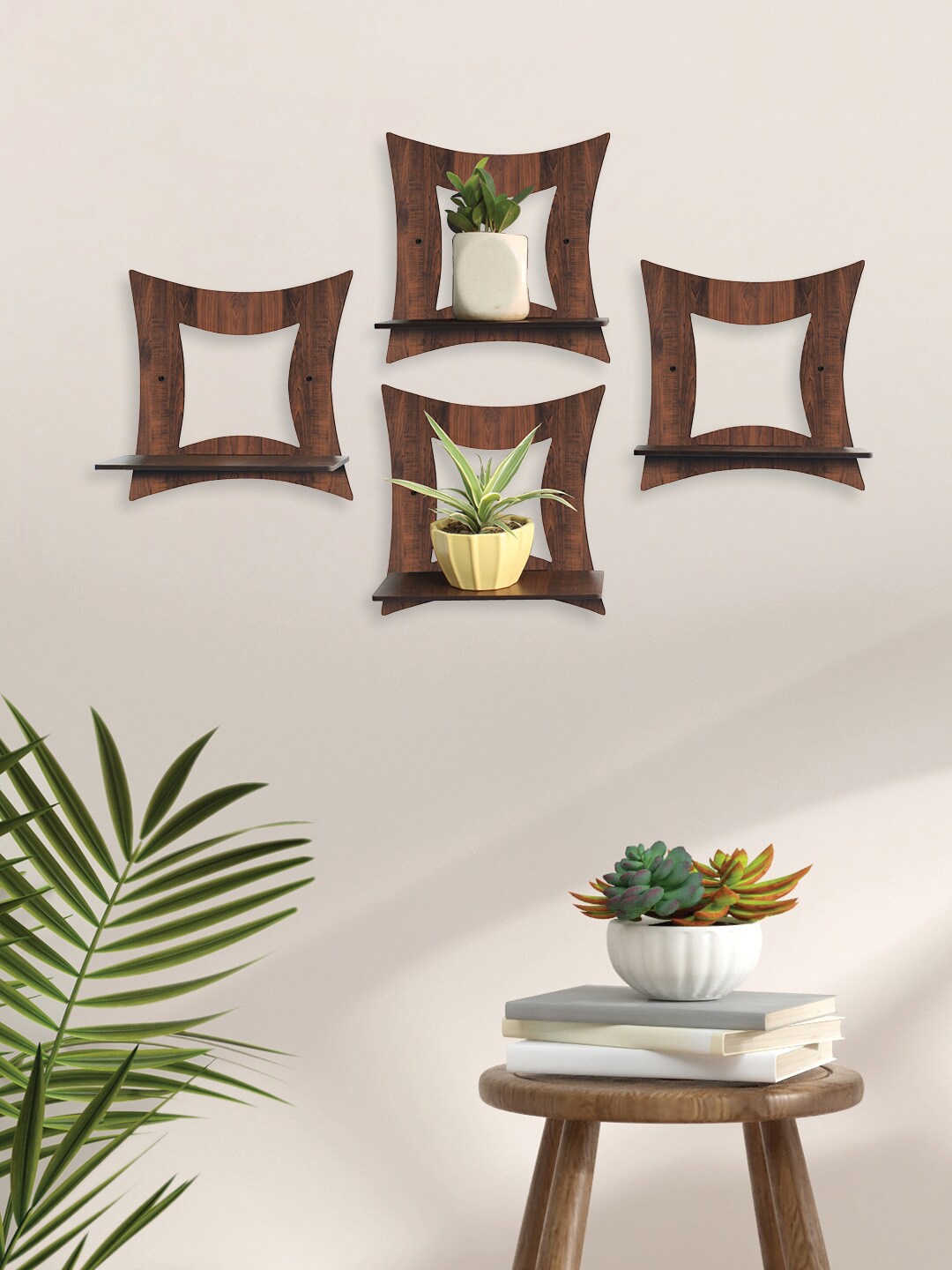 

RANDOM Set of 4 Wall Hanging Laminated Planter Stands, Brown
