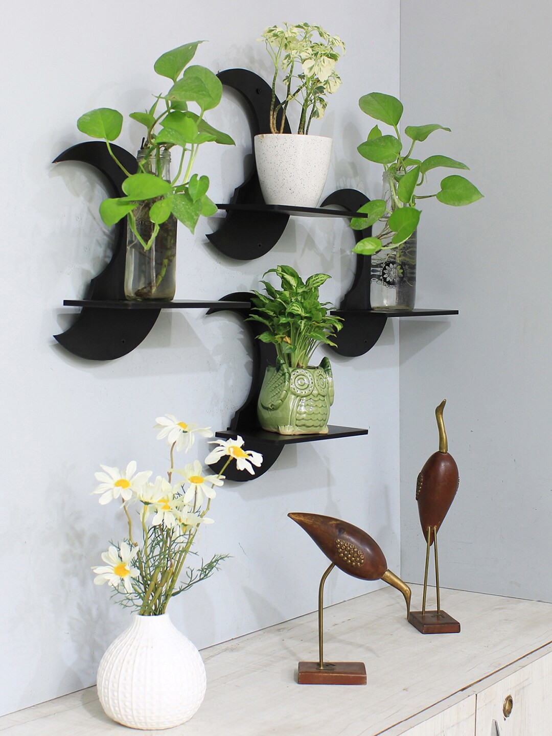 

RANDOM Set Of 4 Black Solid Half Moon Planter Stand