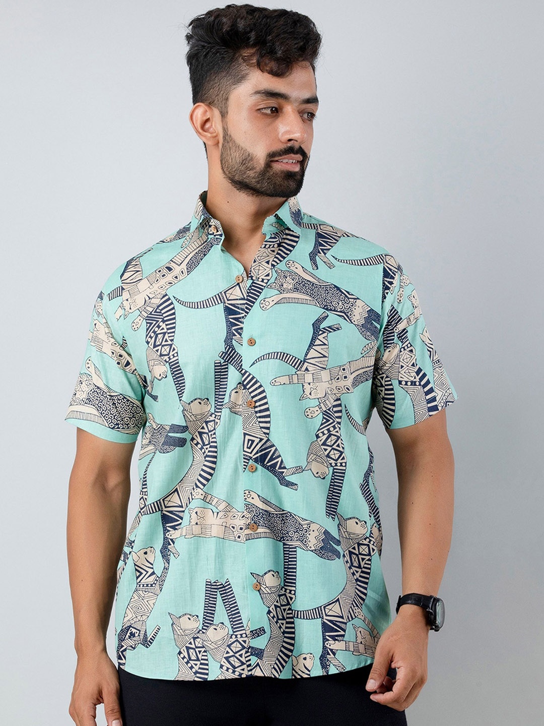 

Firangi Yarn Men Turquoise Blue Animal Printed Cotton Standard Casual Shirt