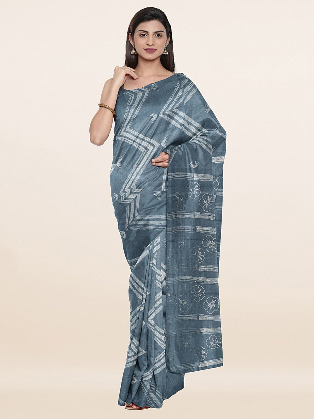 

Pothys Grey & White Floral Pure Cotton Saree