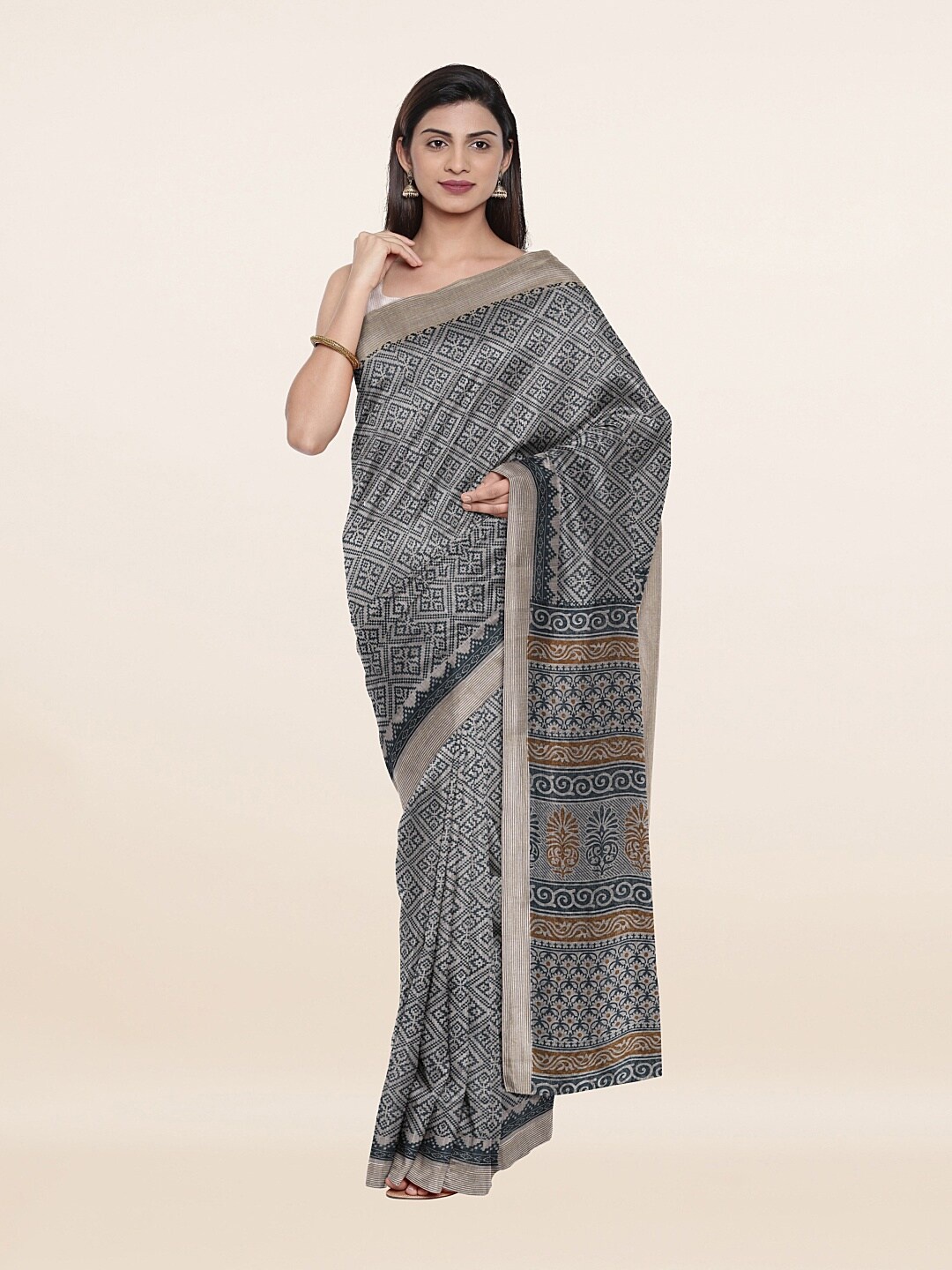 

Pothys Grey & Silver-Toned Woven Design Cotton Blend Saree
