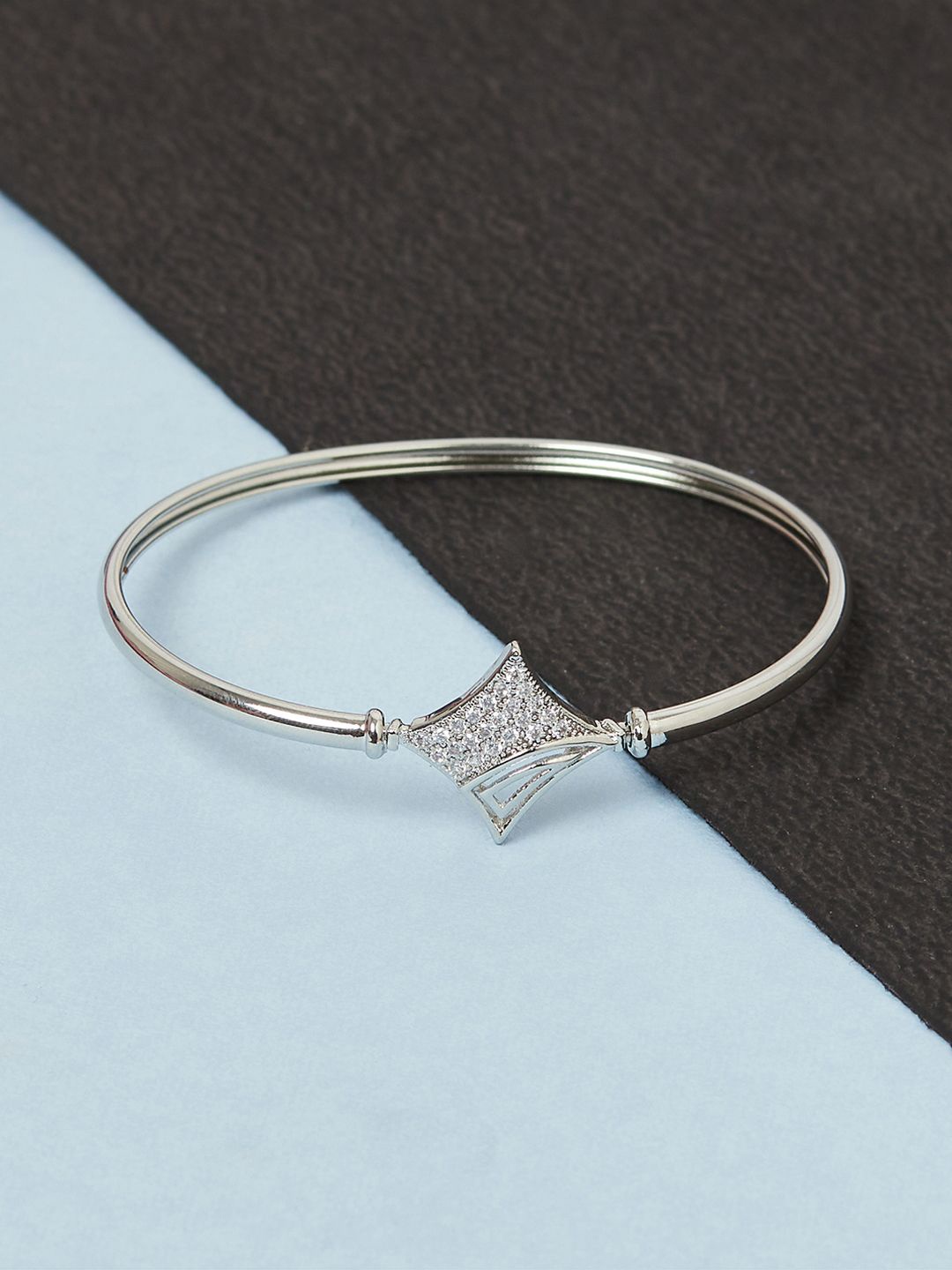 

Voylla Women Silver-Toned Brass Rhodium-Plated Cuff Bracelet