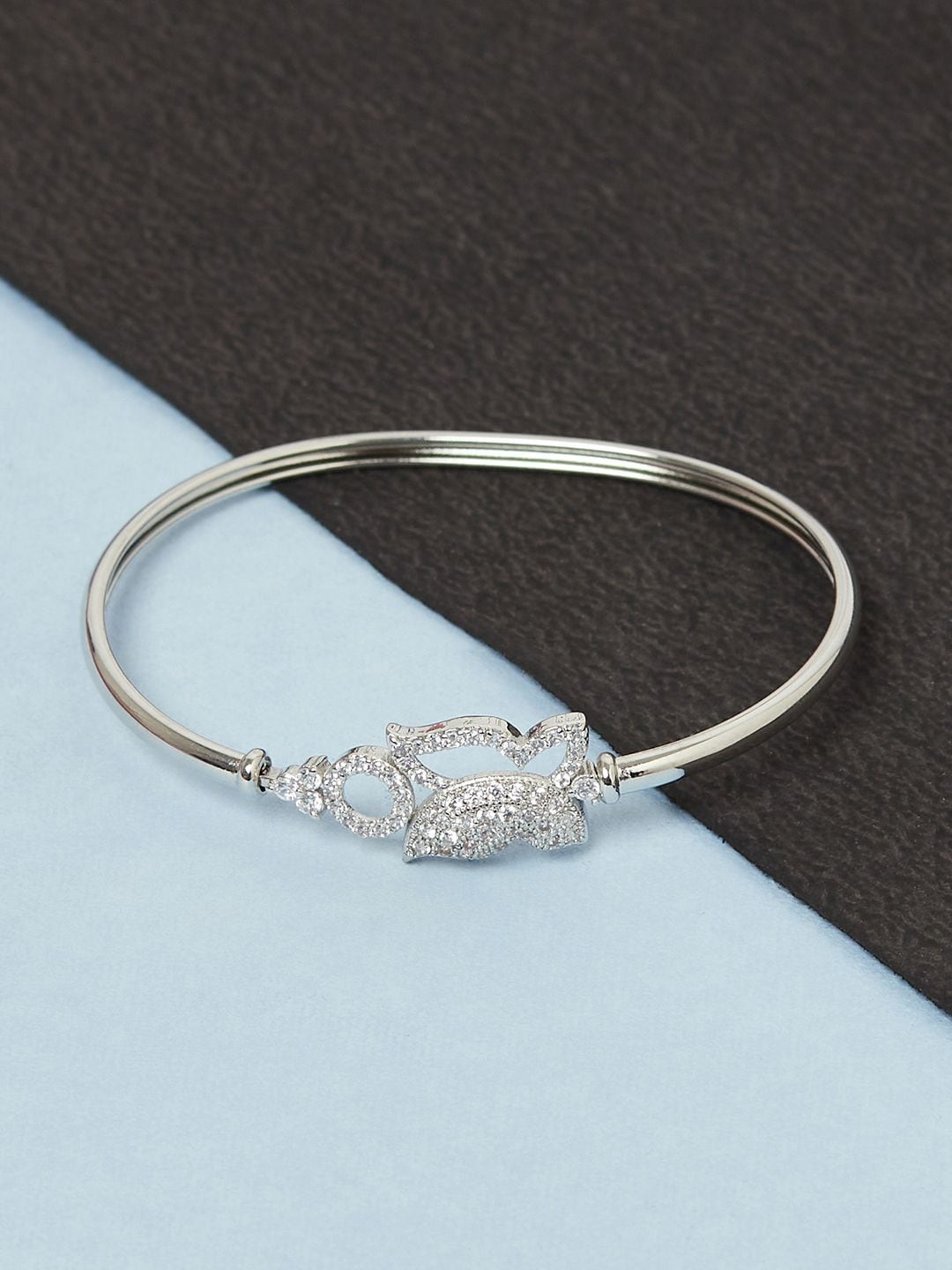 

Voylla Women Silver-Toned & White Brass Rhodium-Plated Kada Bracelet