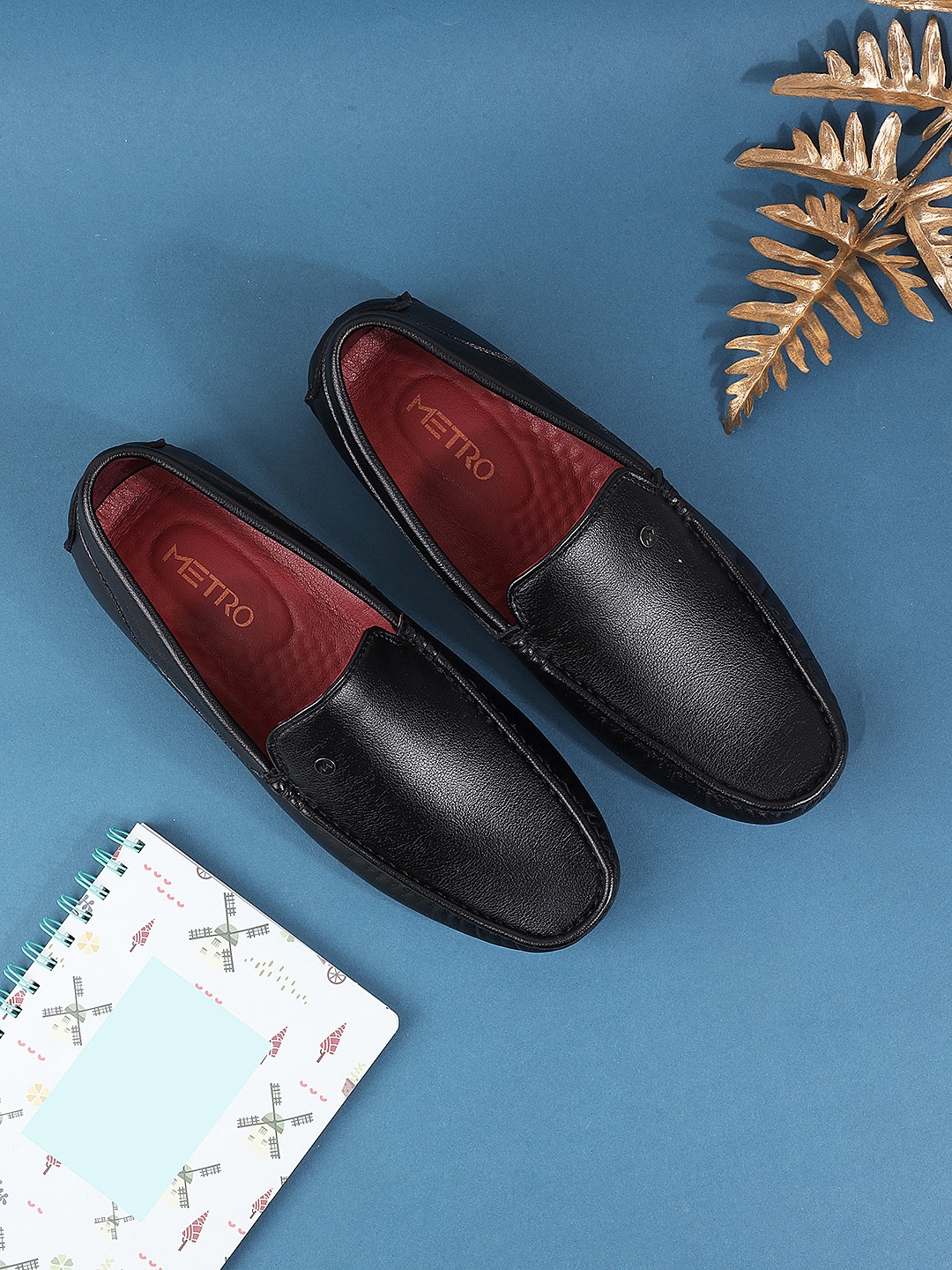 

Metro Men Black Leather Loafers
