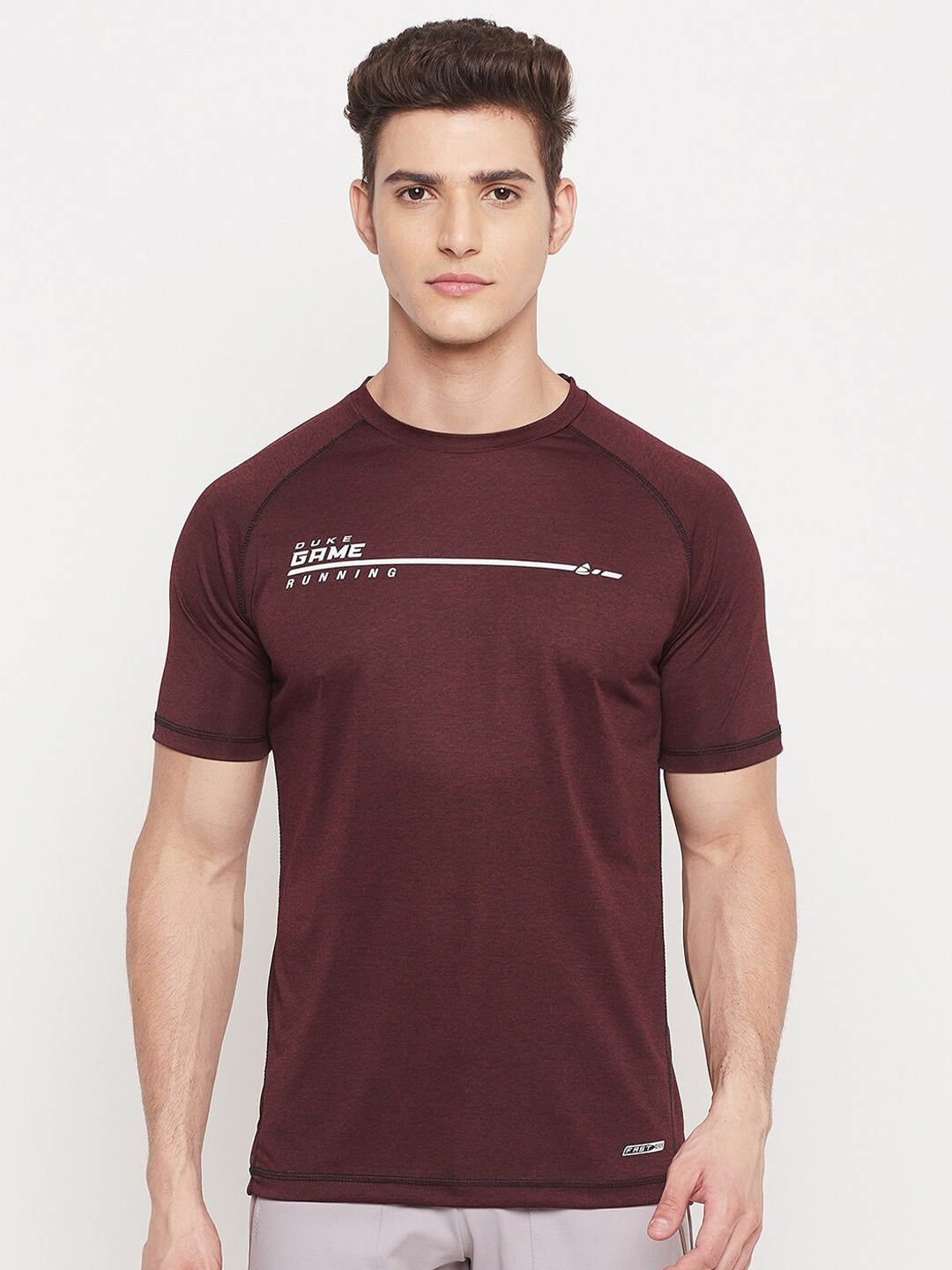 

Duke Men Maroon Typography Printed T-shirt, Burgundy