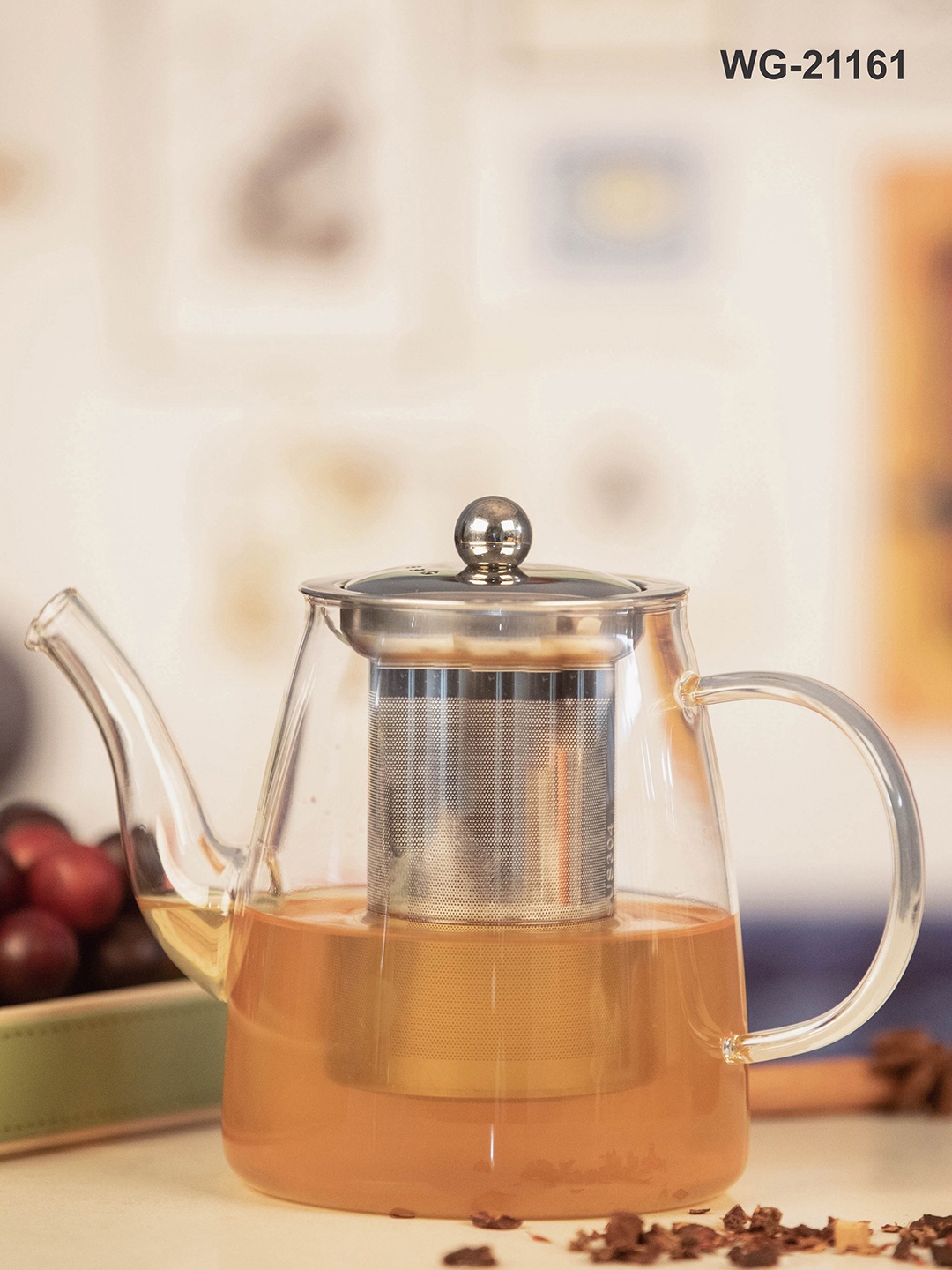 

White Gold Transparent Dishwasher Safe Glass Kettle With Steel Lid 800 ml