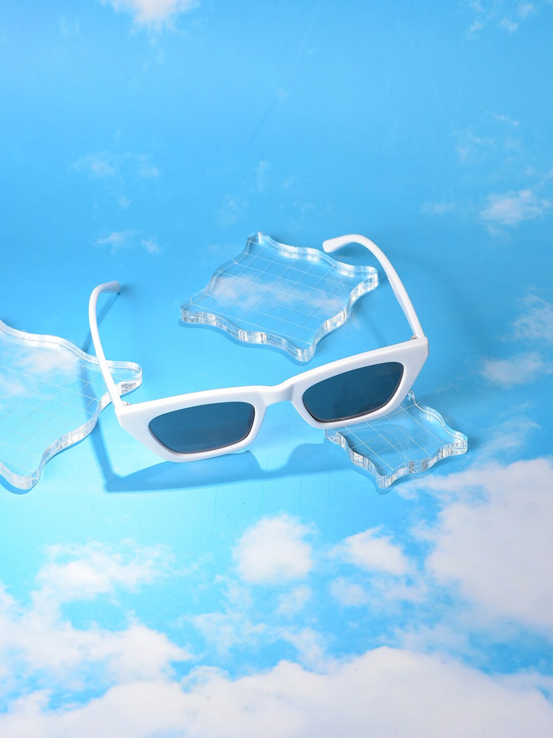 

HAUTE SAUCE by Campus Sutra Women Black Lens & White Rectangle Sunglasses with UV Protected Lens