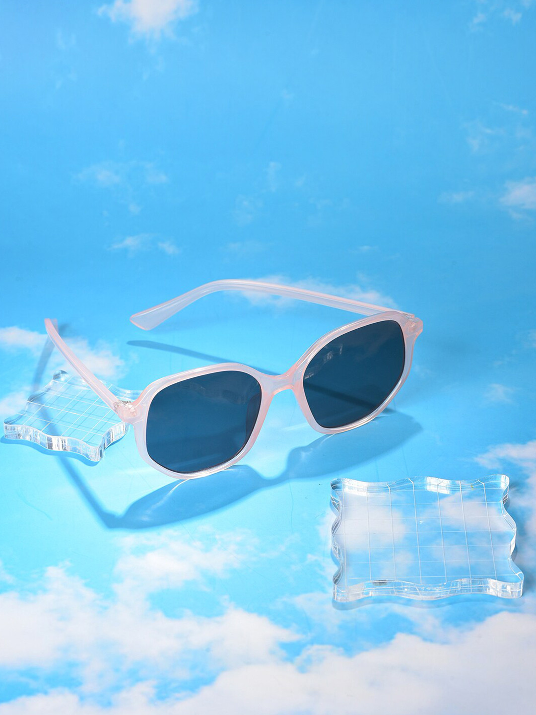 

HAUTE SAUCE by Campus Sutra Women Black Lens & Pink Oval Sunglasses with UV Protected Lens, Beige