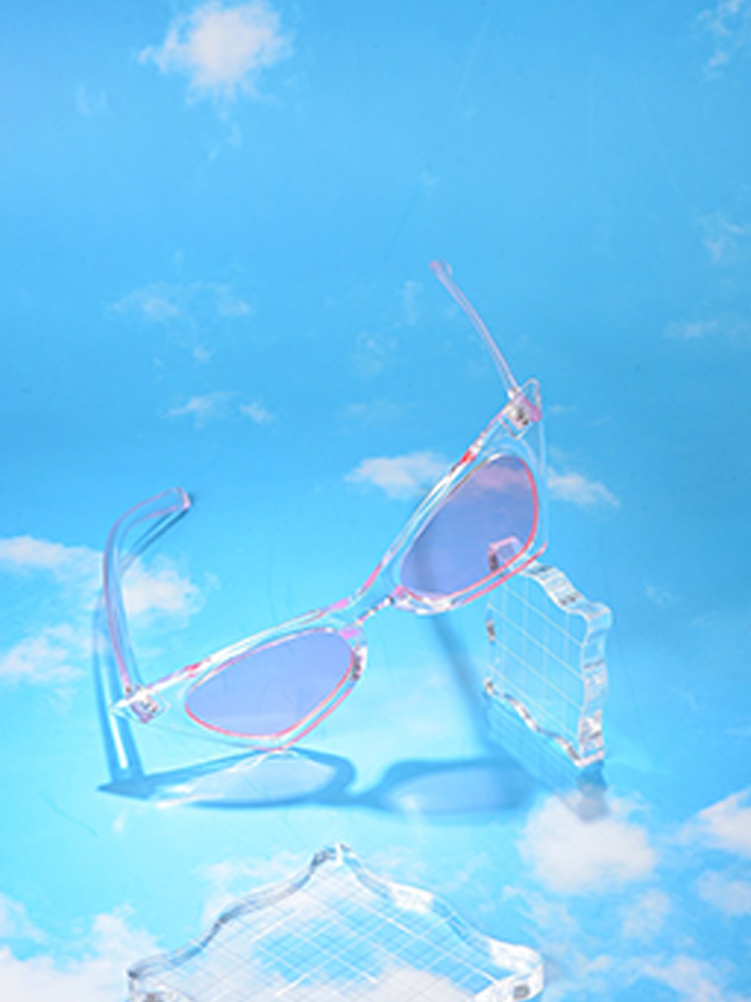 

HAUTE SAUCE by Campus Sutra Women Pink Lens & Transparent Cateye Sunglasses SS22_HSSG1125, White