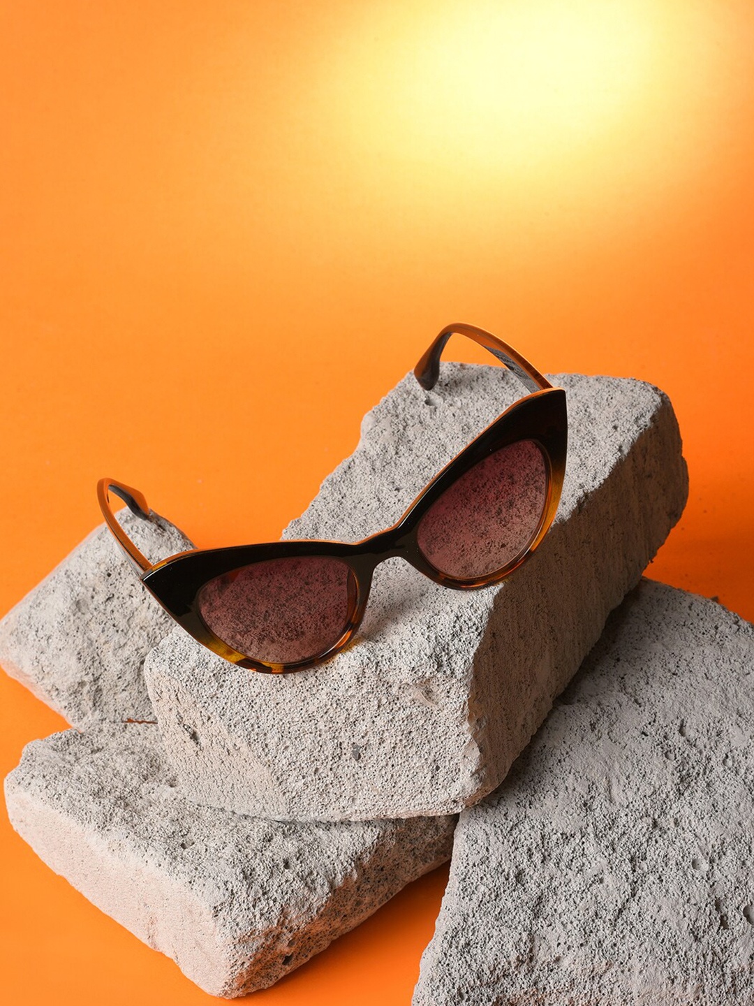 

HAUTE SAUCE by Campus Sutra Women Brown Lens & Printed Black Cateye Sunglass