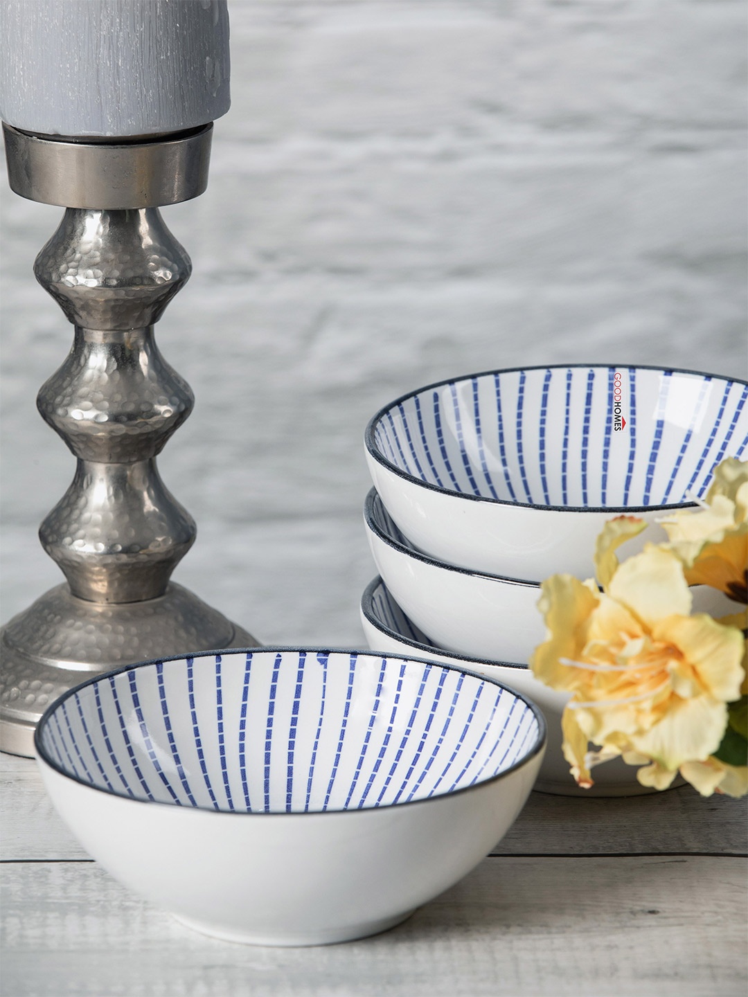 

GOODHOMES Blue & White Set of 4 Dishwasher & Microwave safe Stoneware Bowls 450ml each