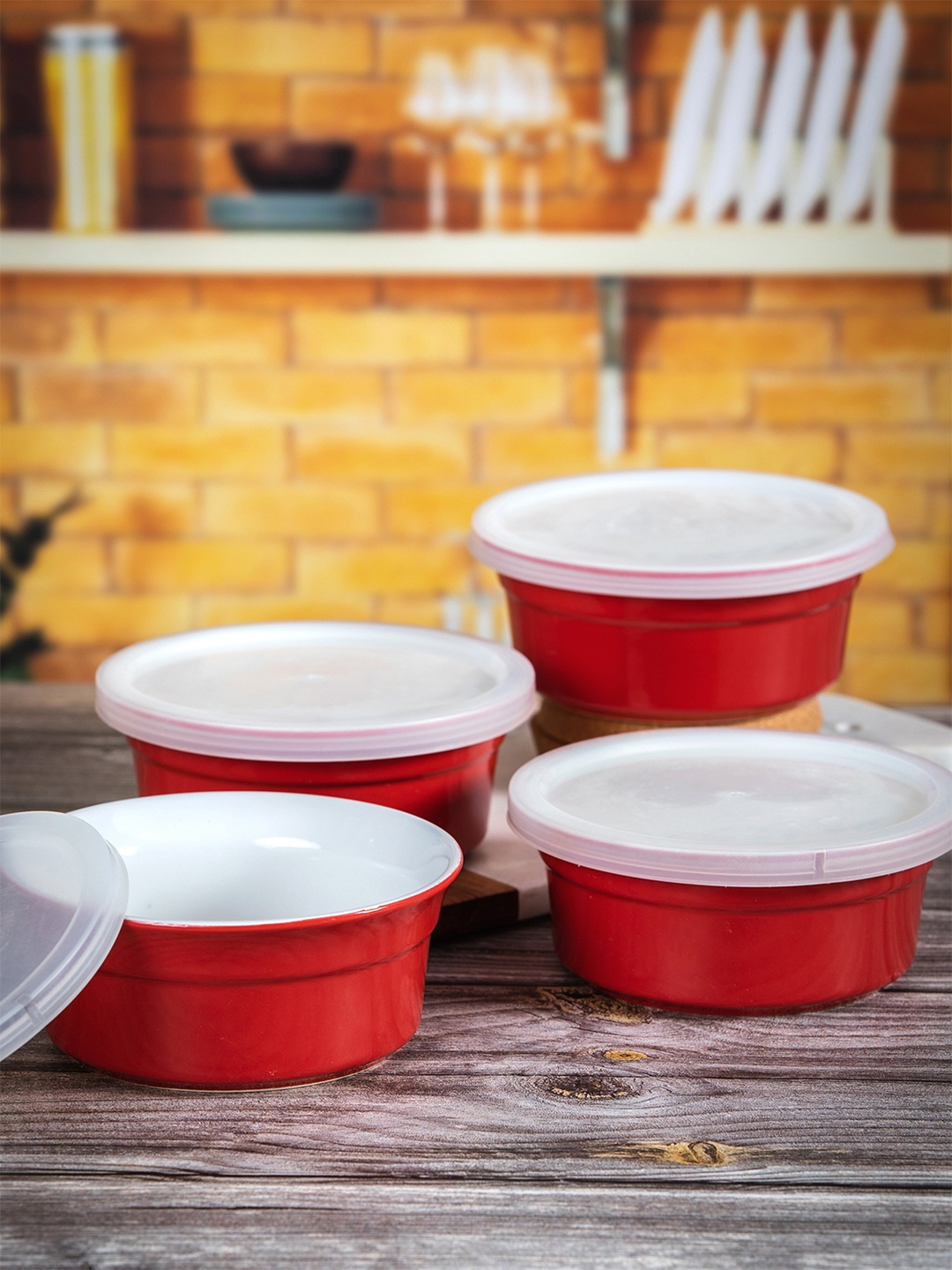 

GOODHOMES Red & White Set of 4 Dishwasher & Microwave safe Stoneware Bowls &Lid 400ml each