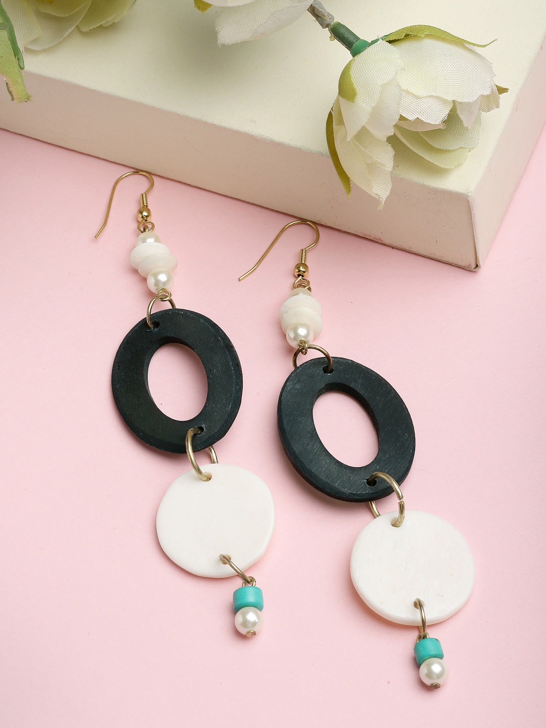 

VOGUE PANASH Women Gold-Toned & White Oval Drop Earrings
