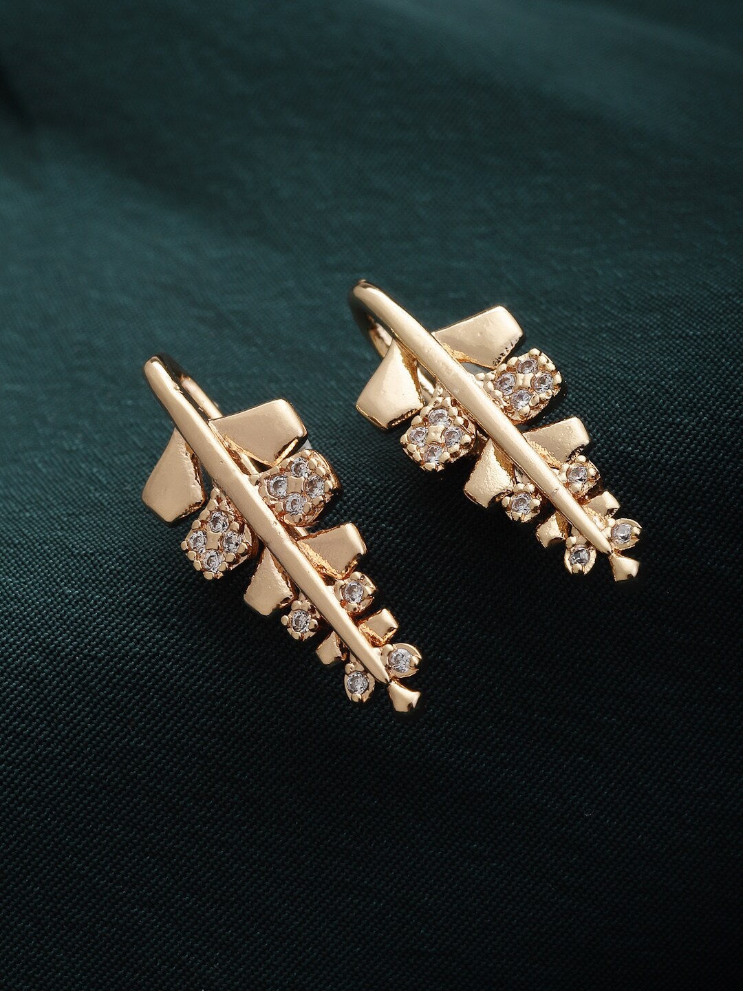 

VOGUE PANASH Gold-Toned Contemporary Studs Earrings