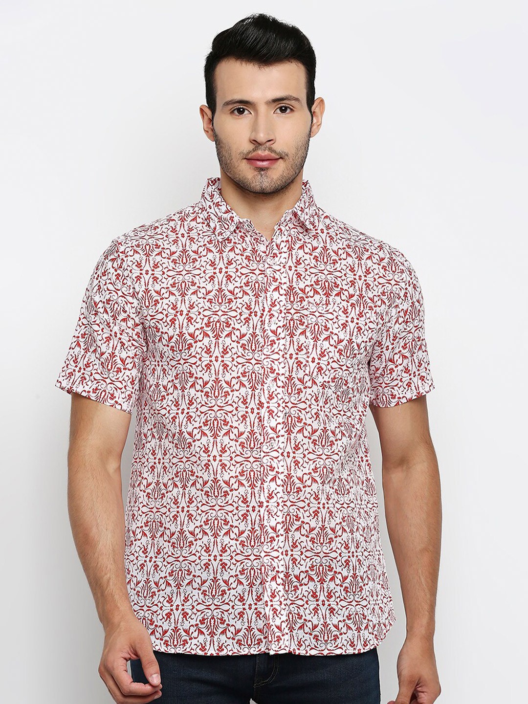 

MOD ECRU Men Red Modern Floral Printed Pure Cotton Casual Shirt