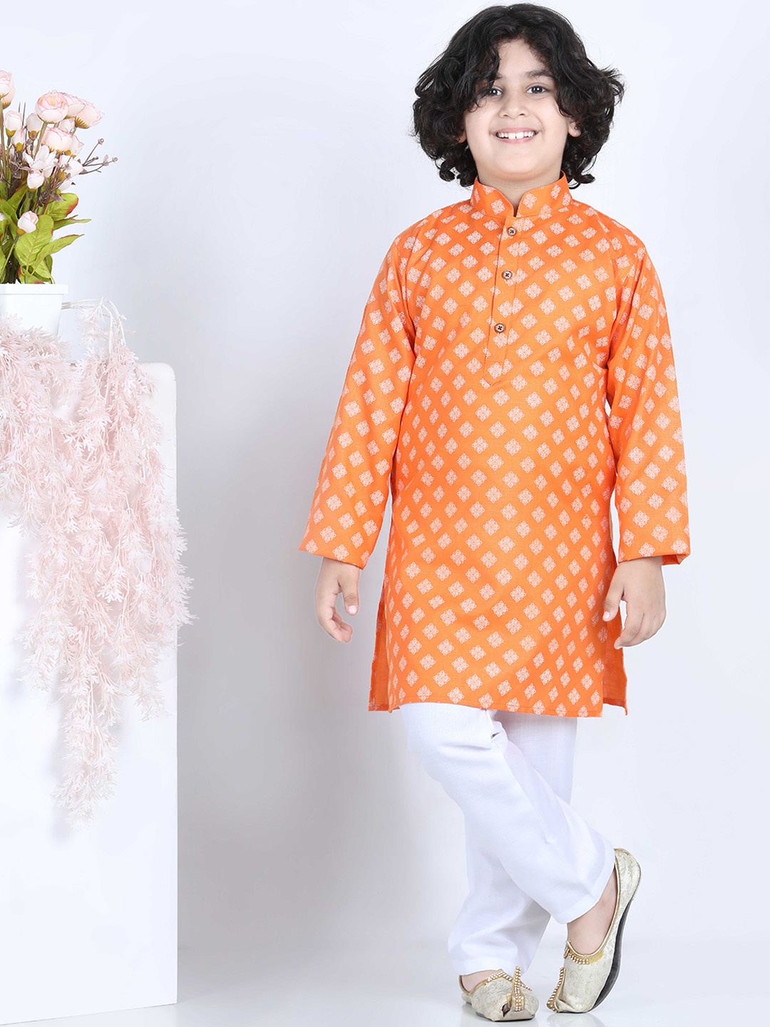 

Kidling Boys Orange Ethnic Motifs Printed Kurta with Pyjamas