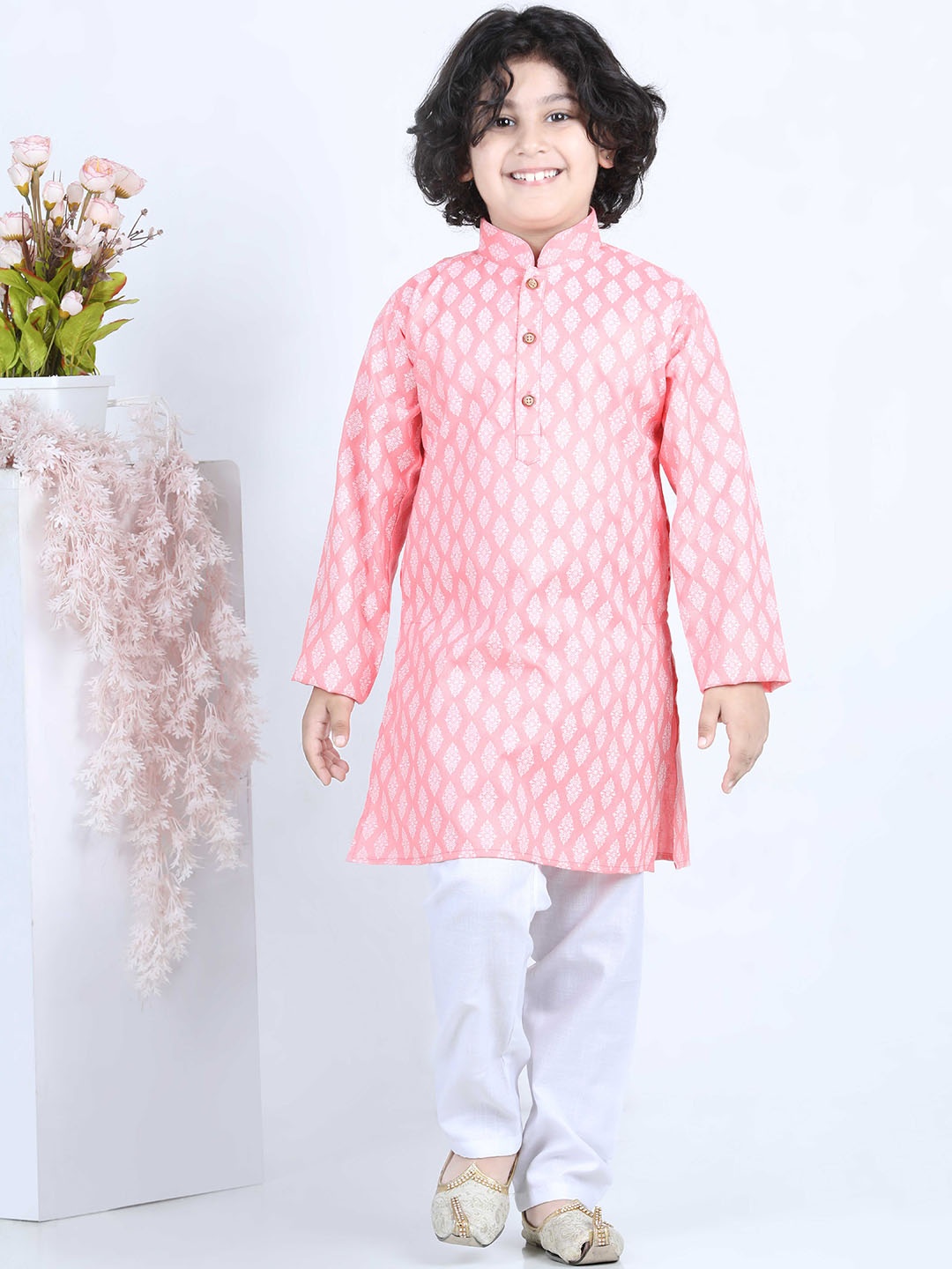 

Kidling Boys Pink Floral Printed Kurta with Pyjamas
