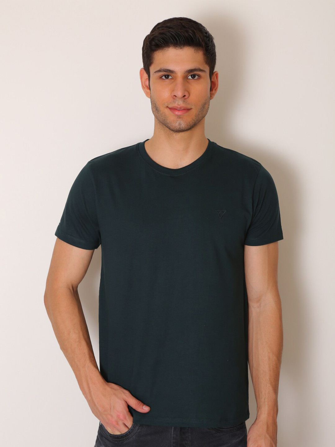 

VSQUARED2 Men Green Slim Fit T-shirt