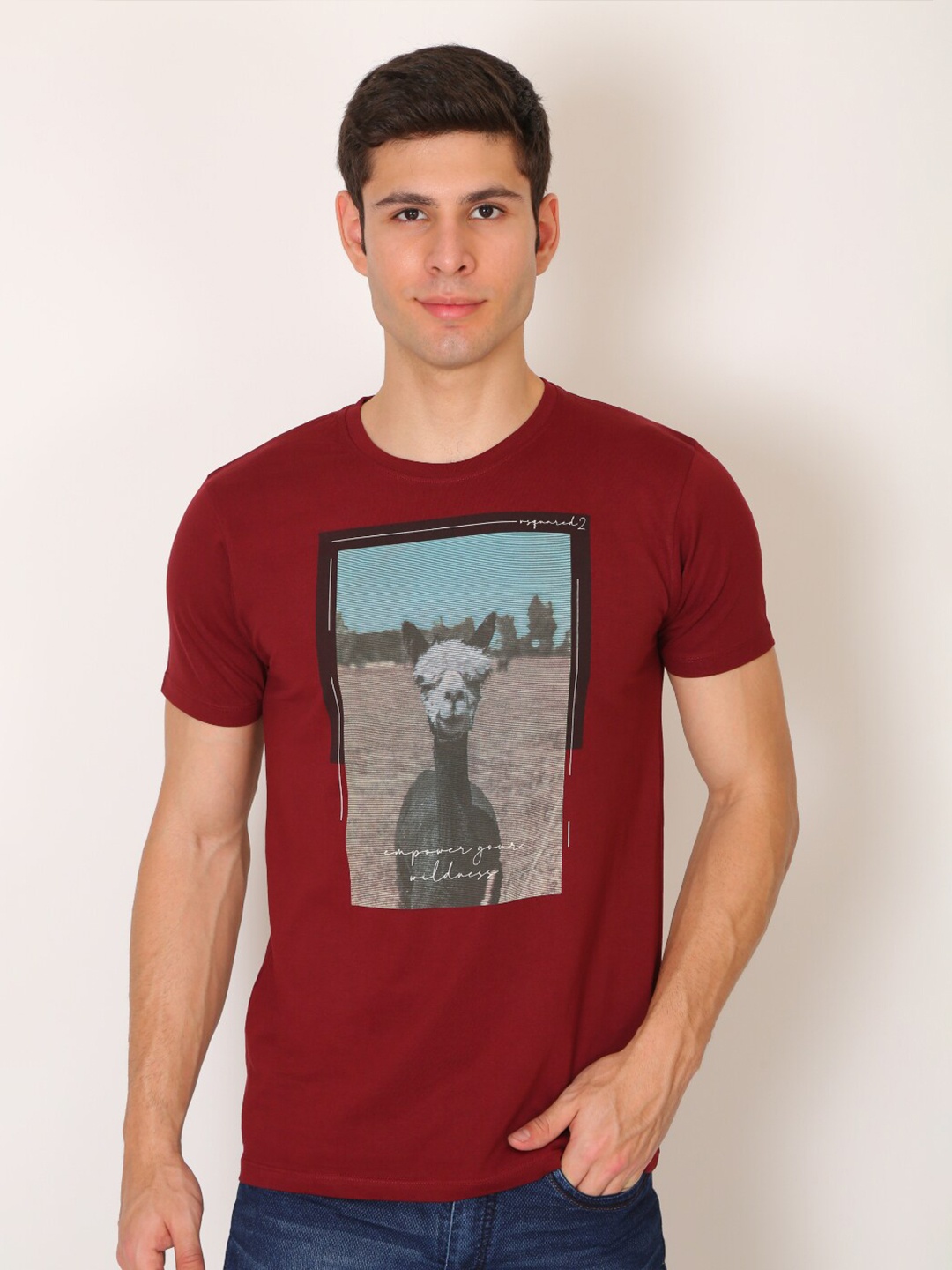 

VSQUARED2 Men Maroon Slim Fit T-shirt