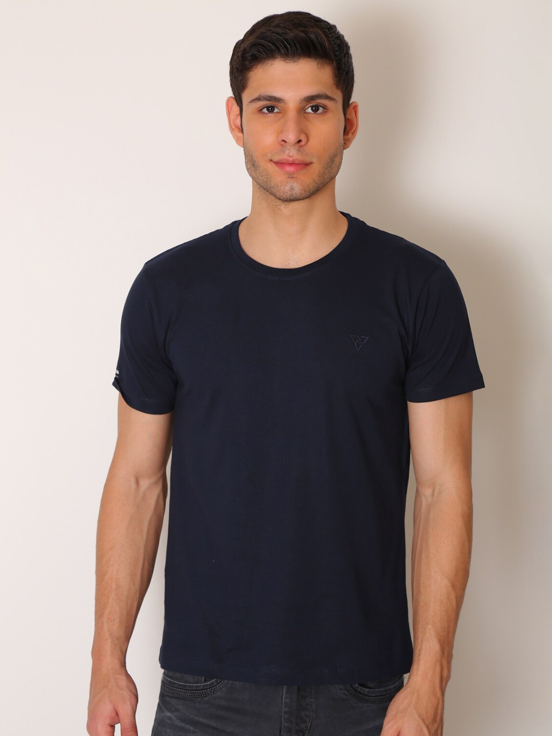 

VSQUARED2 Men Navy Blue Slim Fit T-shirt