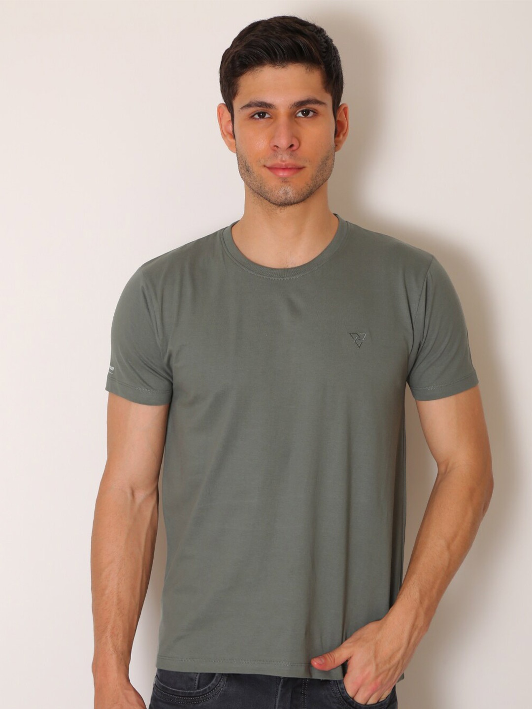 

VSQUARED2 Men Teal Slim Fit T-shirt