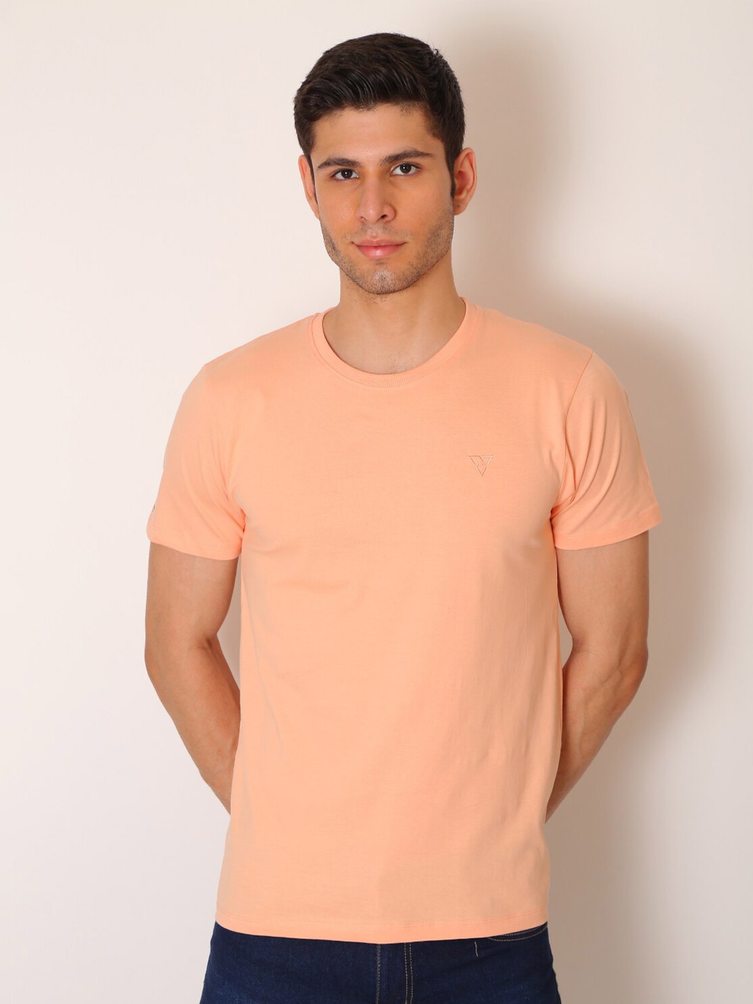 

VSQUARED2 Men Peach-Coloured Round Neck Slim Fit T-shirt